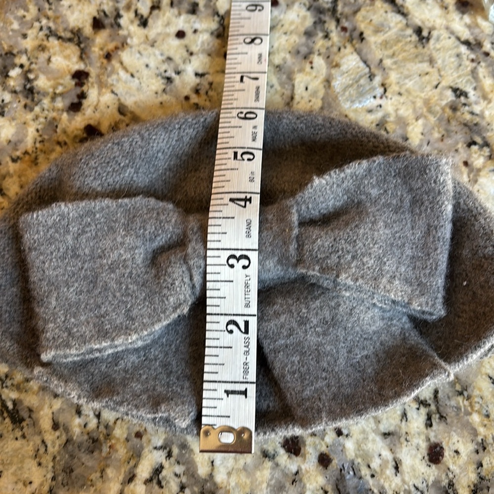 Beanie - Picture 3 of 3